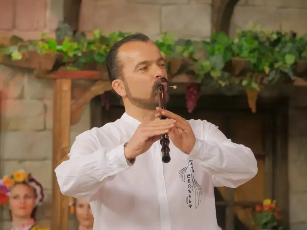Joueur de Kaval, instrument des Balkans